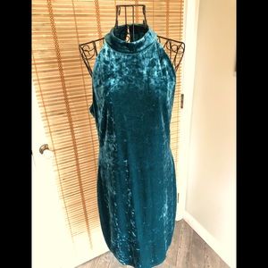 Cynthia Steffe Turquoise Velvet Sleveless Dress, Size 8